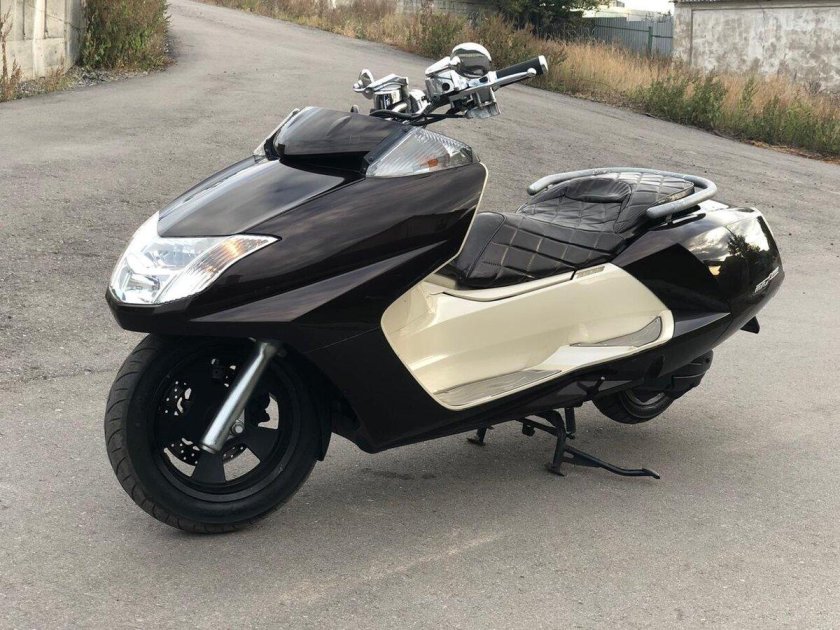 Yamaha Maxam 250