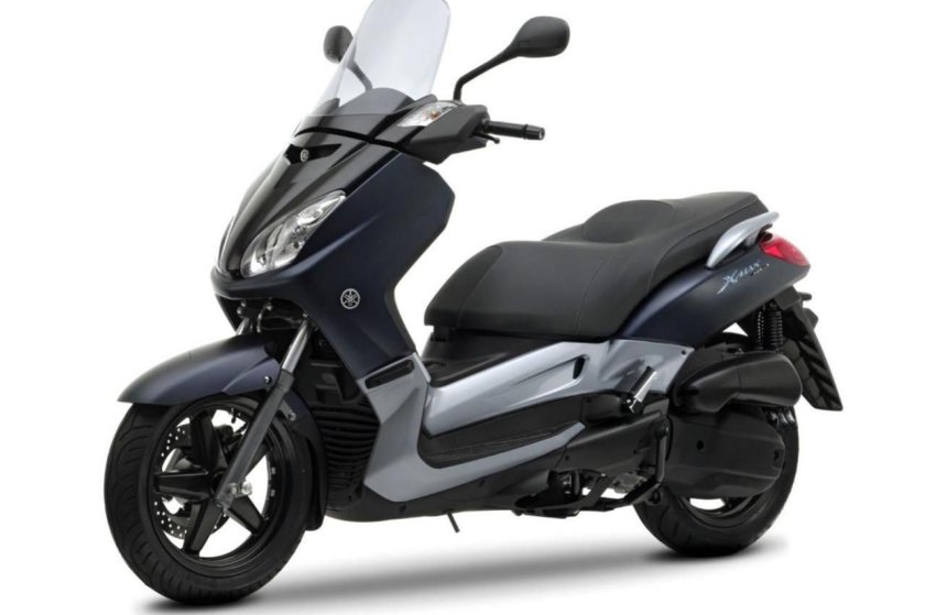Макси скутер Ямаха 250