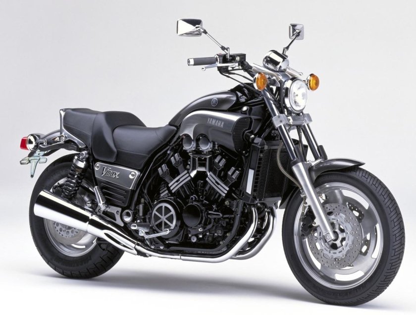 Yamaha v max 1200