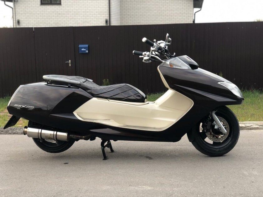 Yamaha Maxam 250