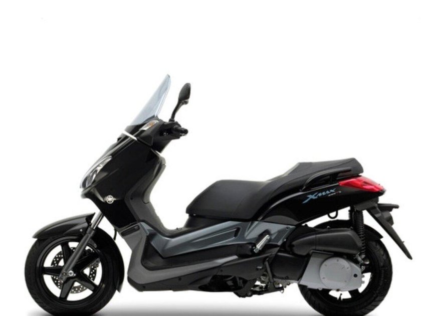 Yamaha x Max 250