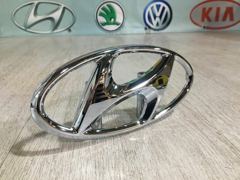 Эмблема решетки радиатора для hyundai solaris