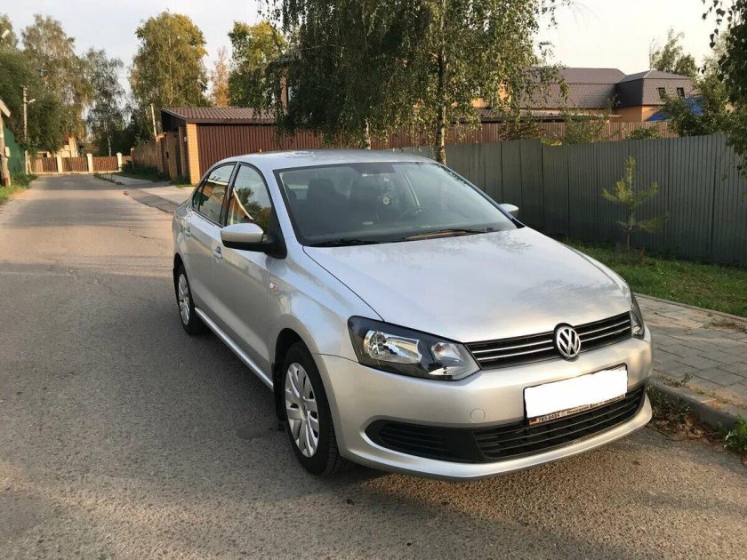 Volkswagen Polo sedan 2011
