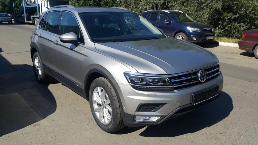 Volkswagen Tiguan серебристый Tungsten металлик