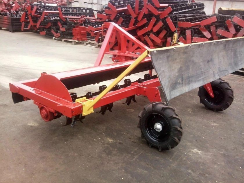 УБД-3а ботвоуборочная машина