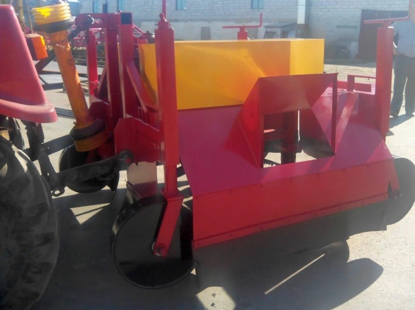 Машина ботвоуборочная МБУ-1,5 Л