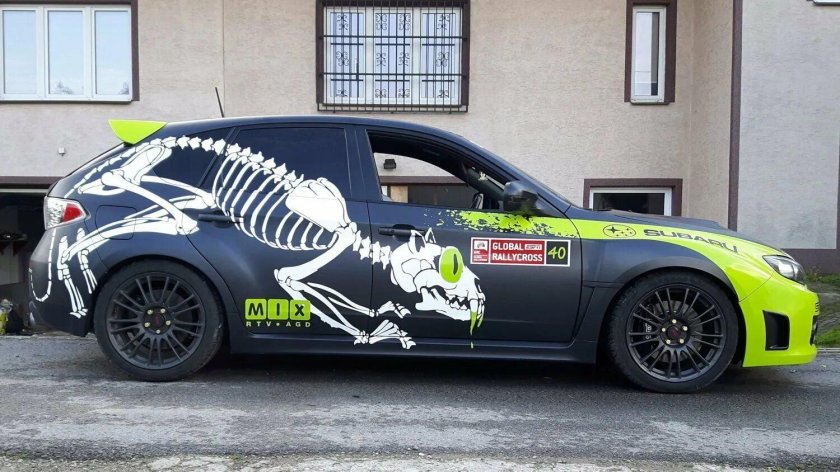 Subaru Impreza WRX STI С наклейками