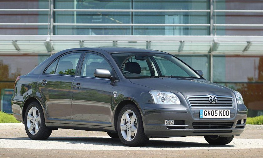 Toyota Avensis 2003