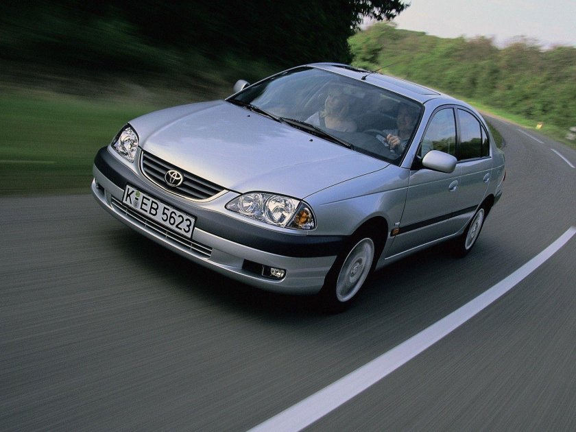 Toyota Avensis 2000