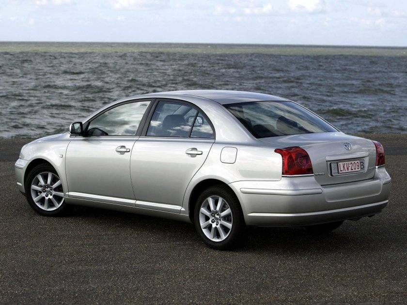 Toyota Avensis 2003