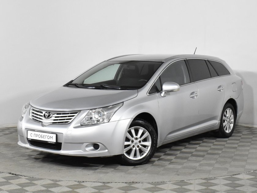 Toyota Avensis 2010