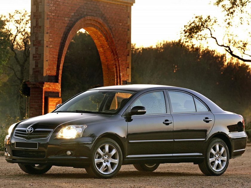 Тойота Авенсис седан 2006