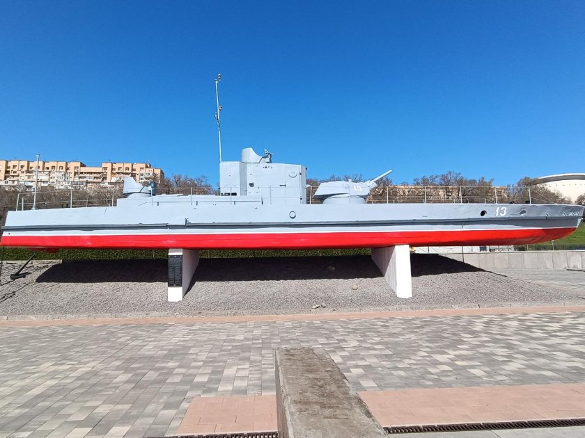 Памятник бронекатер бк-13 волгоград