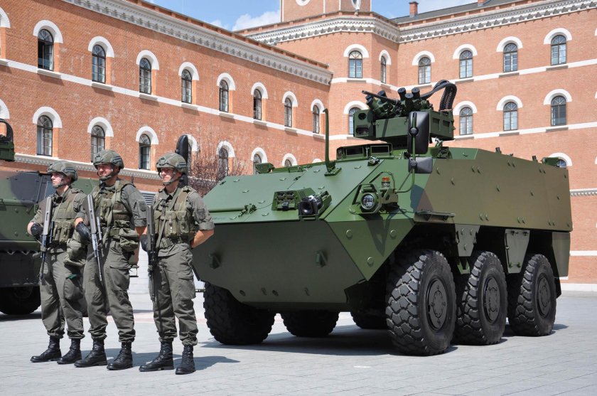 БТР пандур 1