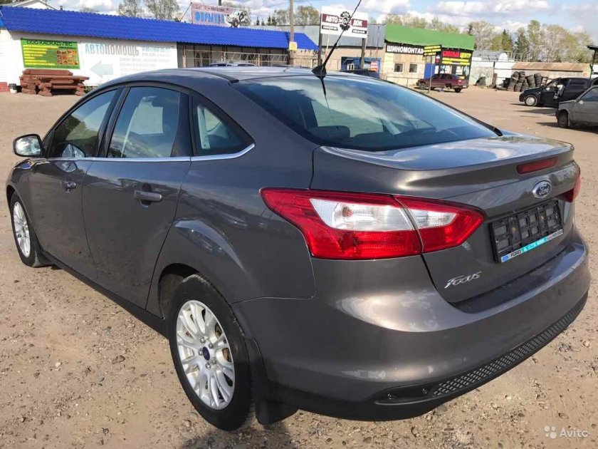 Форд фокус 3 седан цвет Brisbane Brown