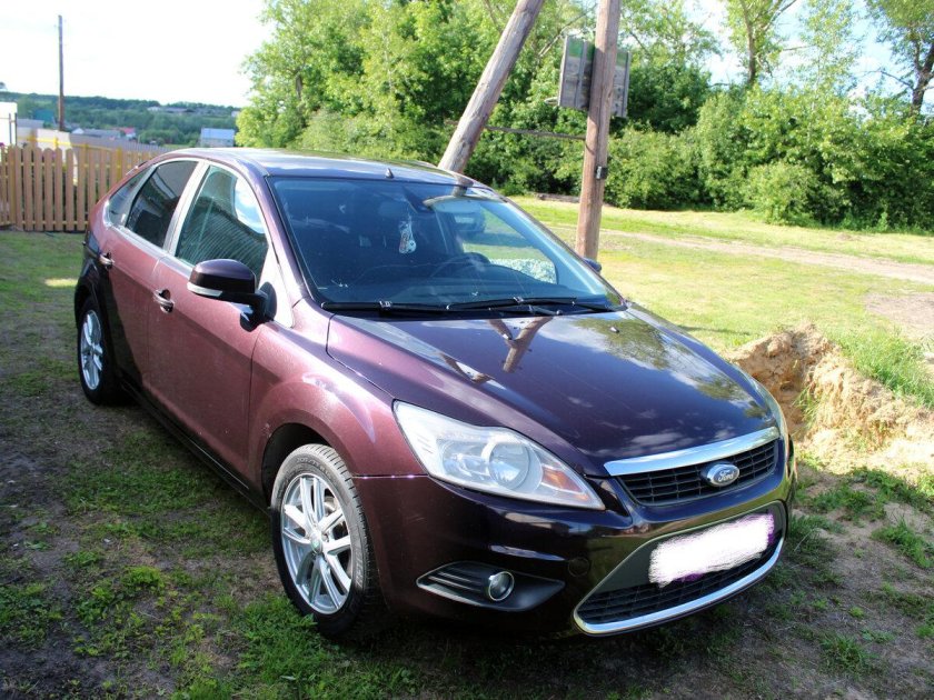 Ford Focus 2 фиолетовый