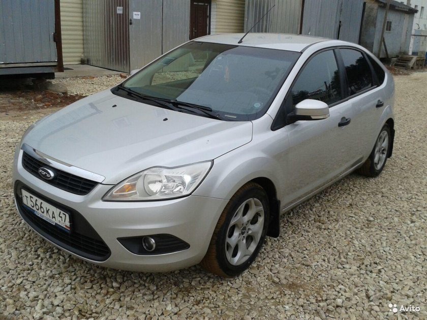 Moondust Silver Ford Focus 2