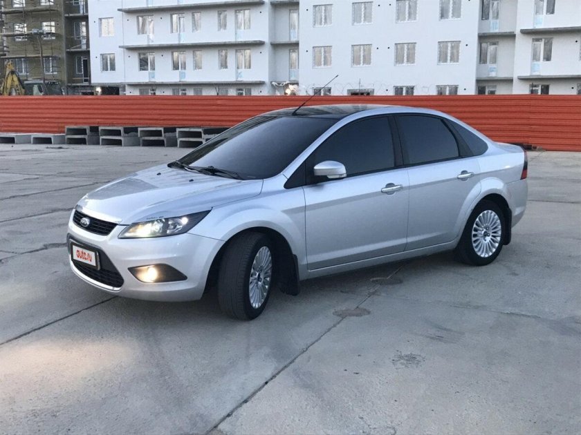 Ford foccus2 Рестайлинг серебристый
