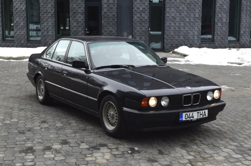 BMW e34 525i