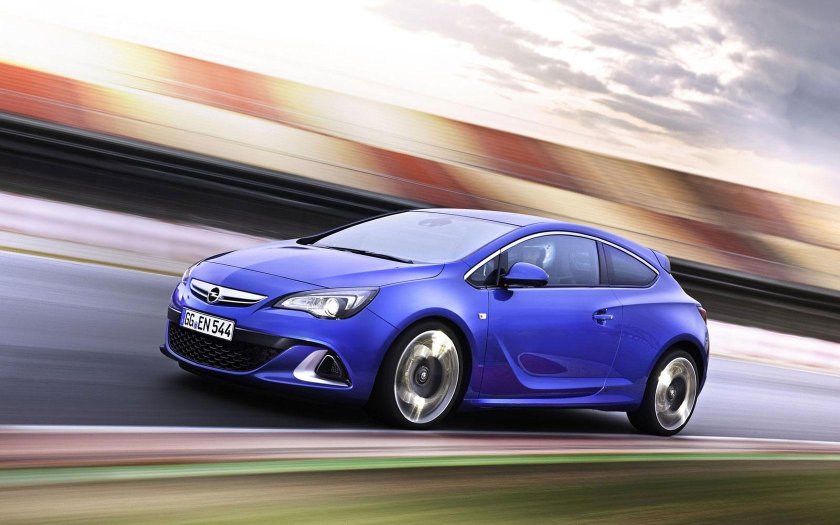 Opel Astra GTC OPC