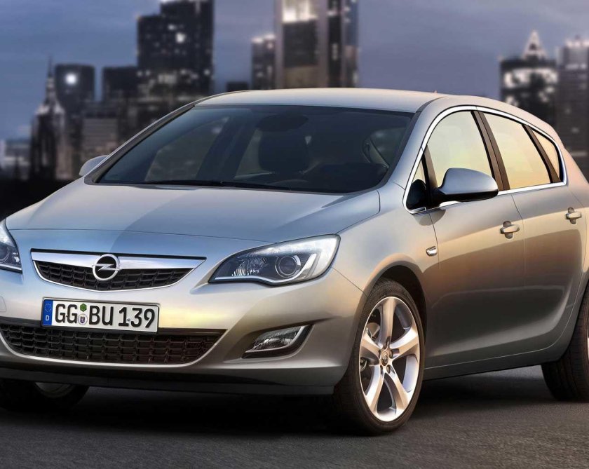 Опель Астра j серебристый металлик