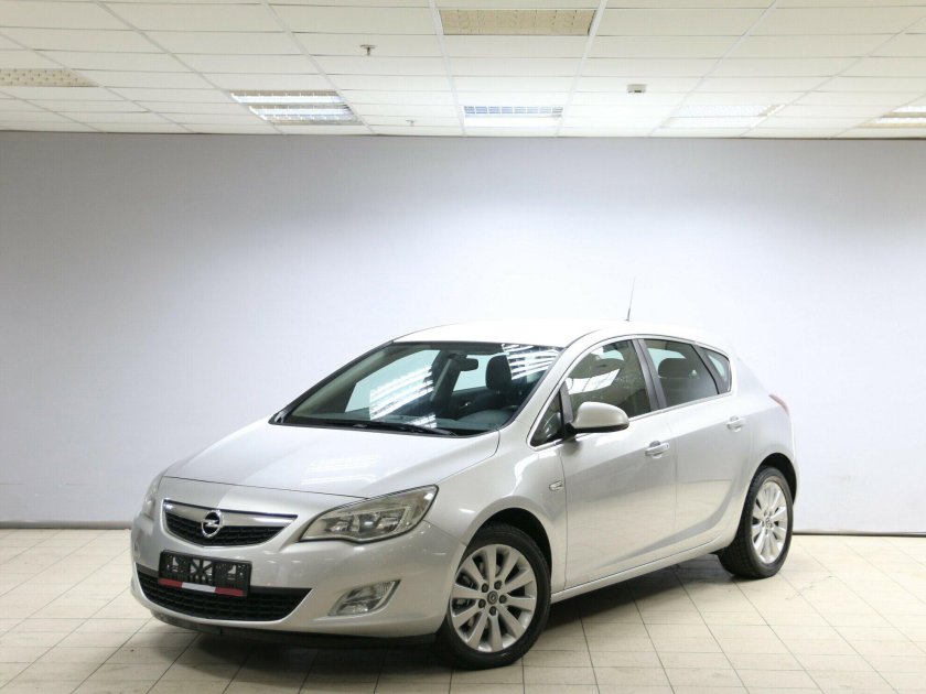 Опель серебряный