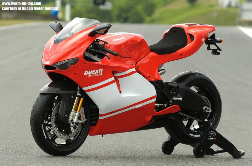 Мотоцикл Ducati Desmosedici