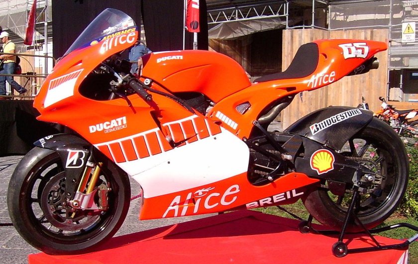 Ducati Desmosedici. RR радмир