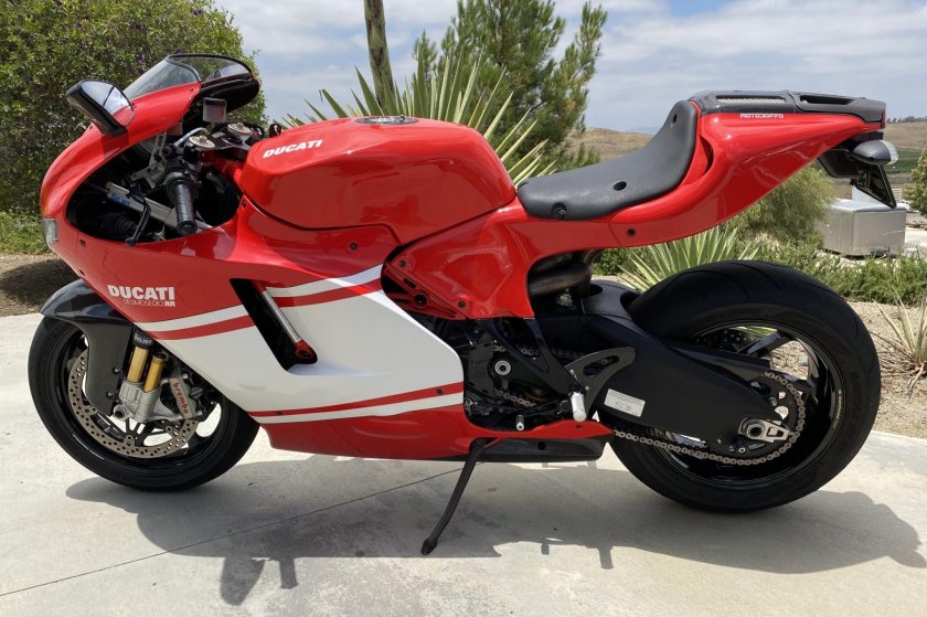 Мотоцикл Ducati Desmosedici RR