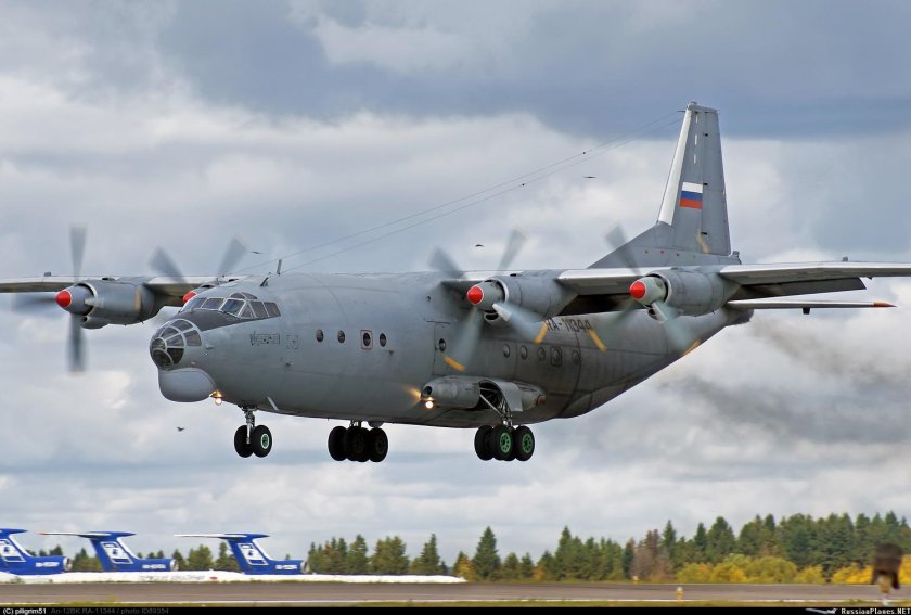 Антонов АН 12бк