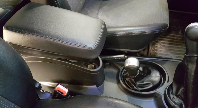 Подлокотник Нива Шевроле f-Design