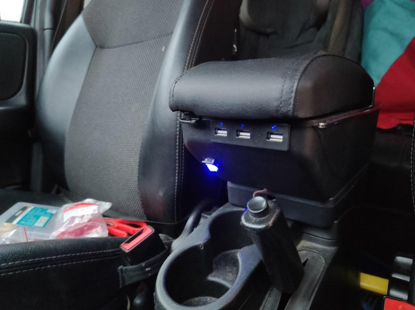 Подлокотник уаз патриот центральный