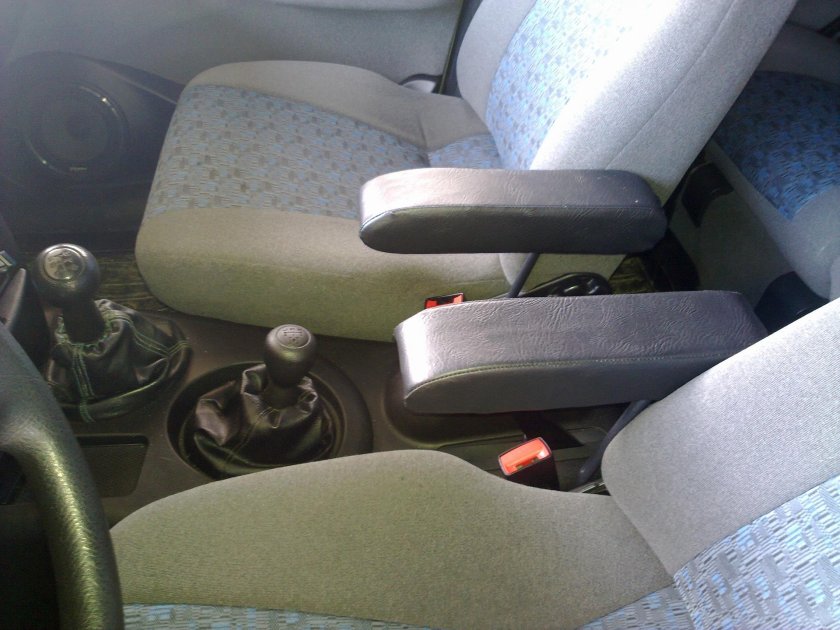 Подлокотник Шевроле Нива 2123