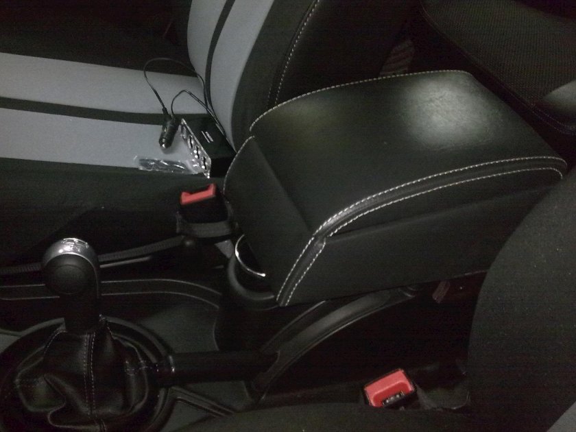 Подлокотник Шевроле Нива до 2009