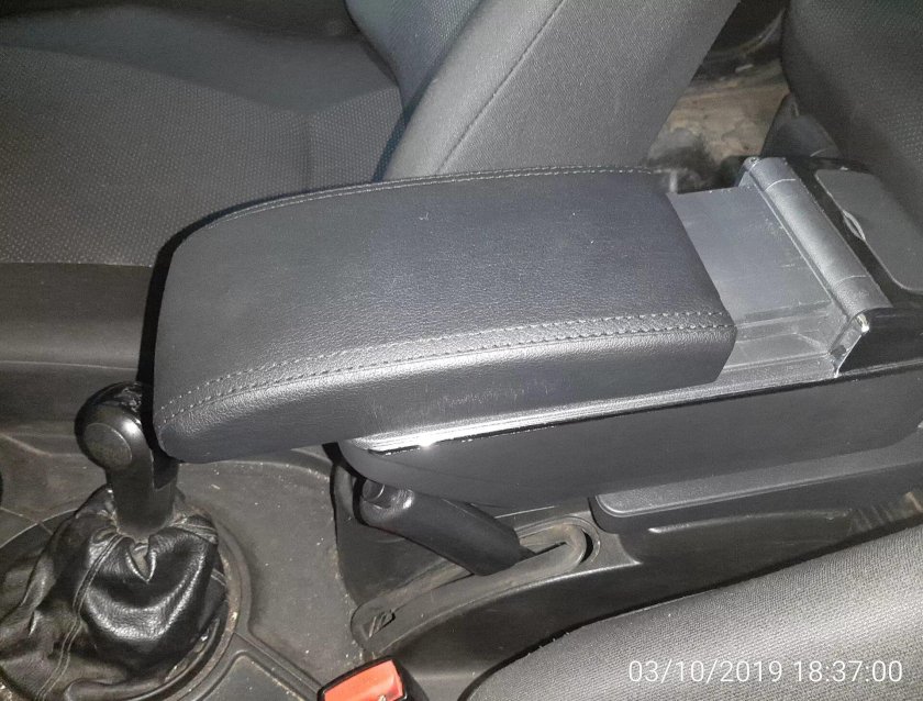 Подлокотник Шевроле Нива 2016г