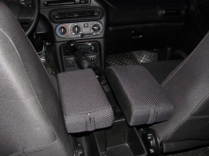 Подлокотник Шевроле Нива Аламар