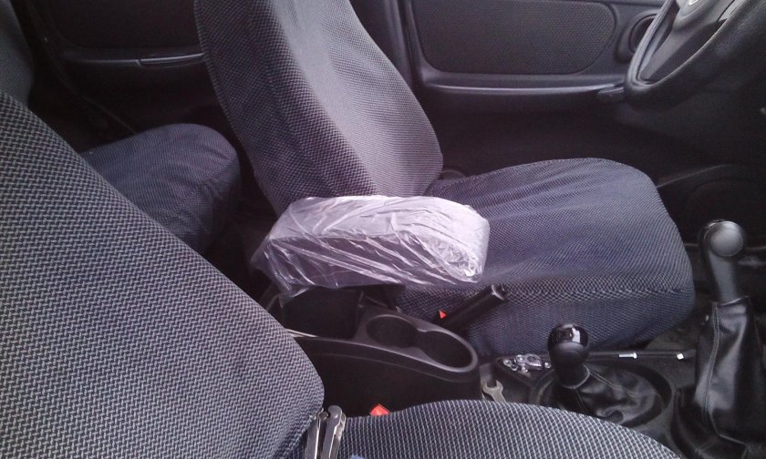 Подлокотник Нива 21214 Урбан