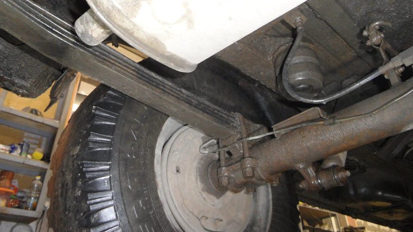 УАЗ 469 снизу