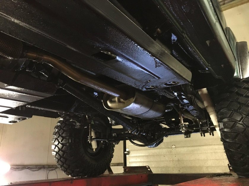 УАЗ Патриот снизу