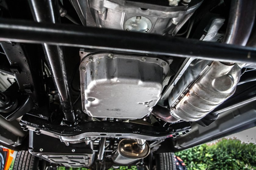 УАЗ Патриот 2021 с АКПП вид снизу