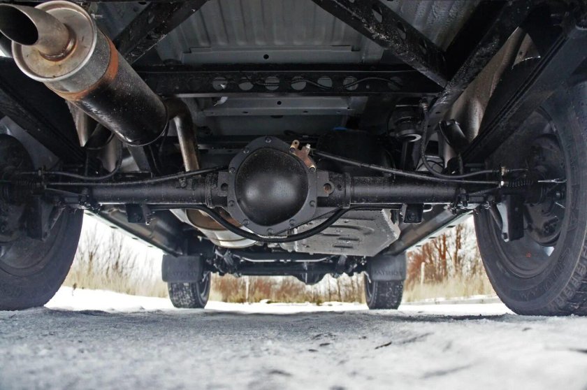 УАЗ 3909 днище