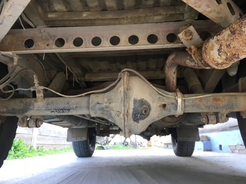 УАЗ 469 вид снизу