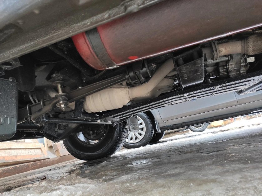 УАЗ 469 днище