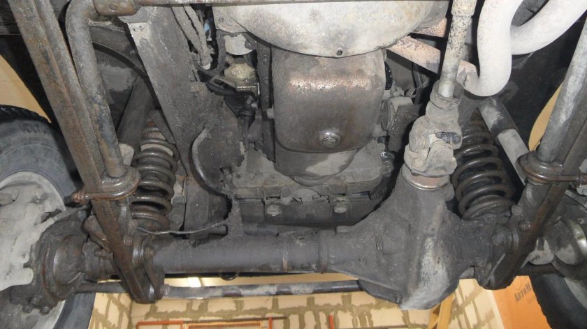 УАЗ 469 снизу