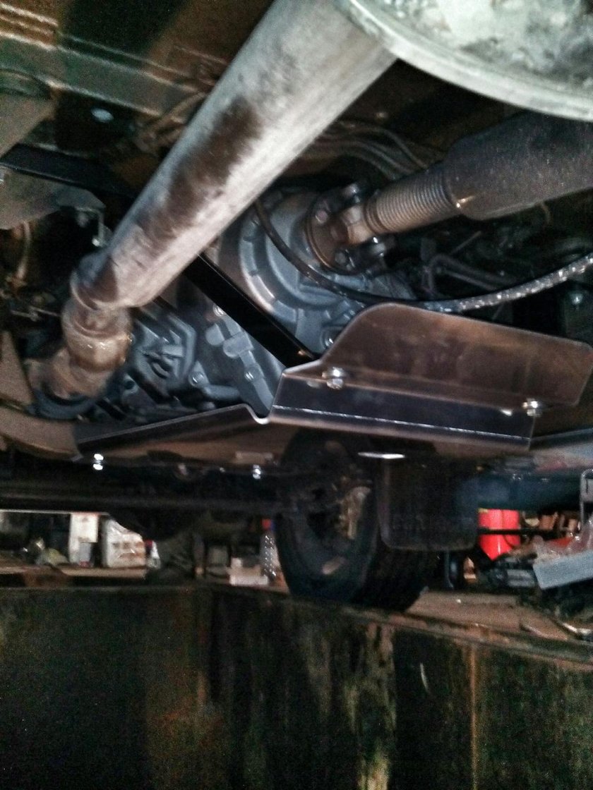 Защита днища УАЗ Патриот