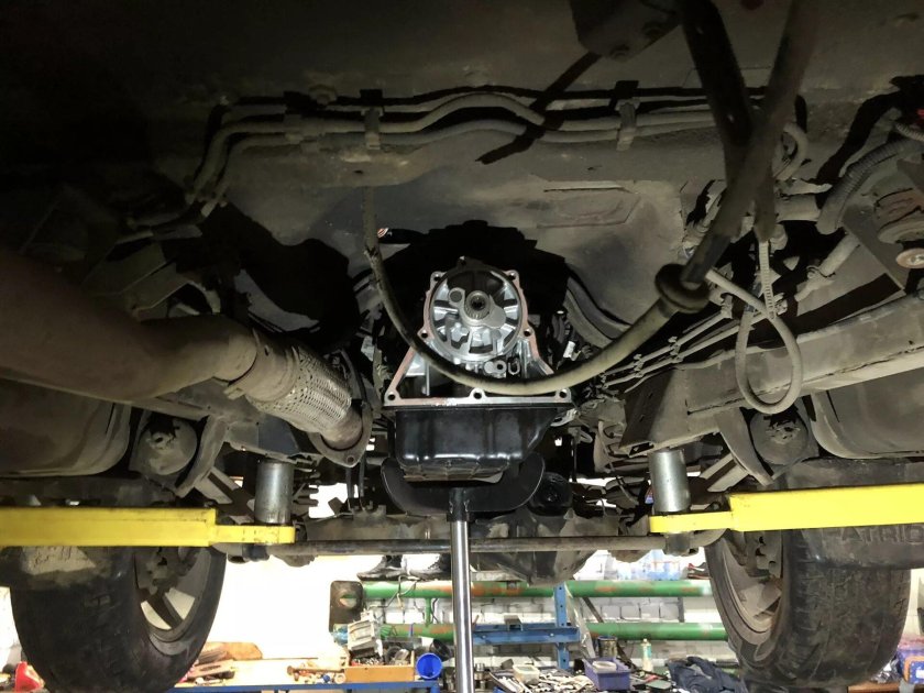 УАЗ Патриот снизу