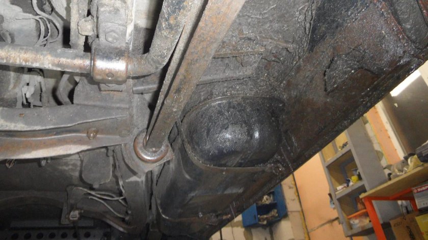 Вид снизу УАЗ Патриот рама