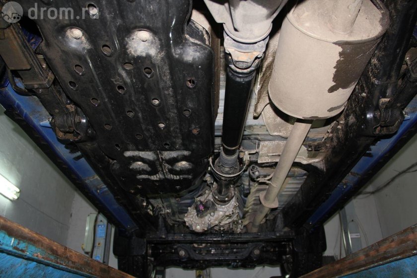 Toyota Hilux снизу