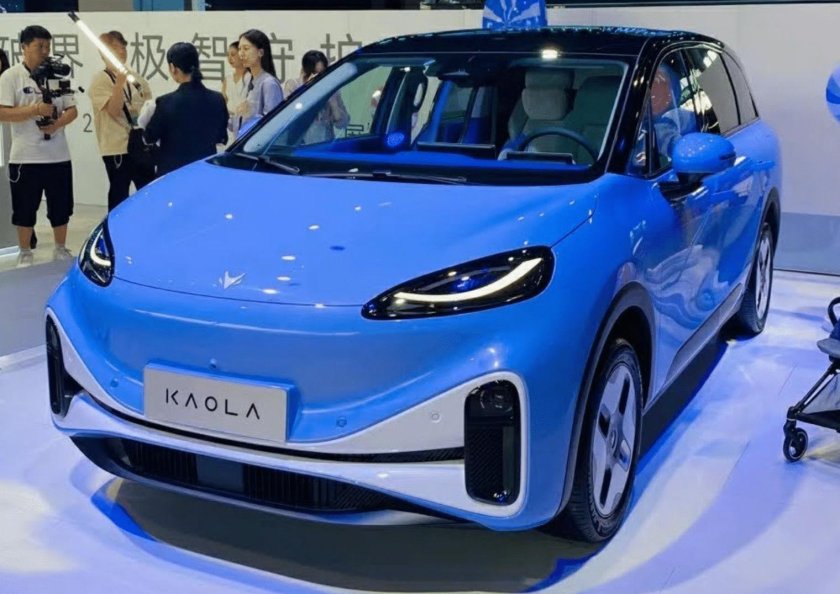 Аркфокс китайская машина