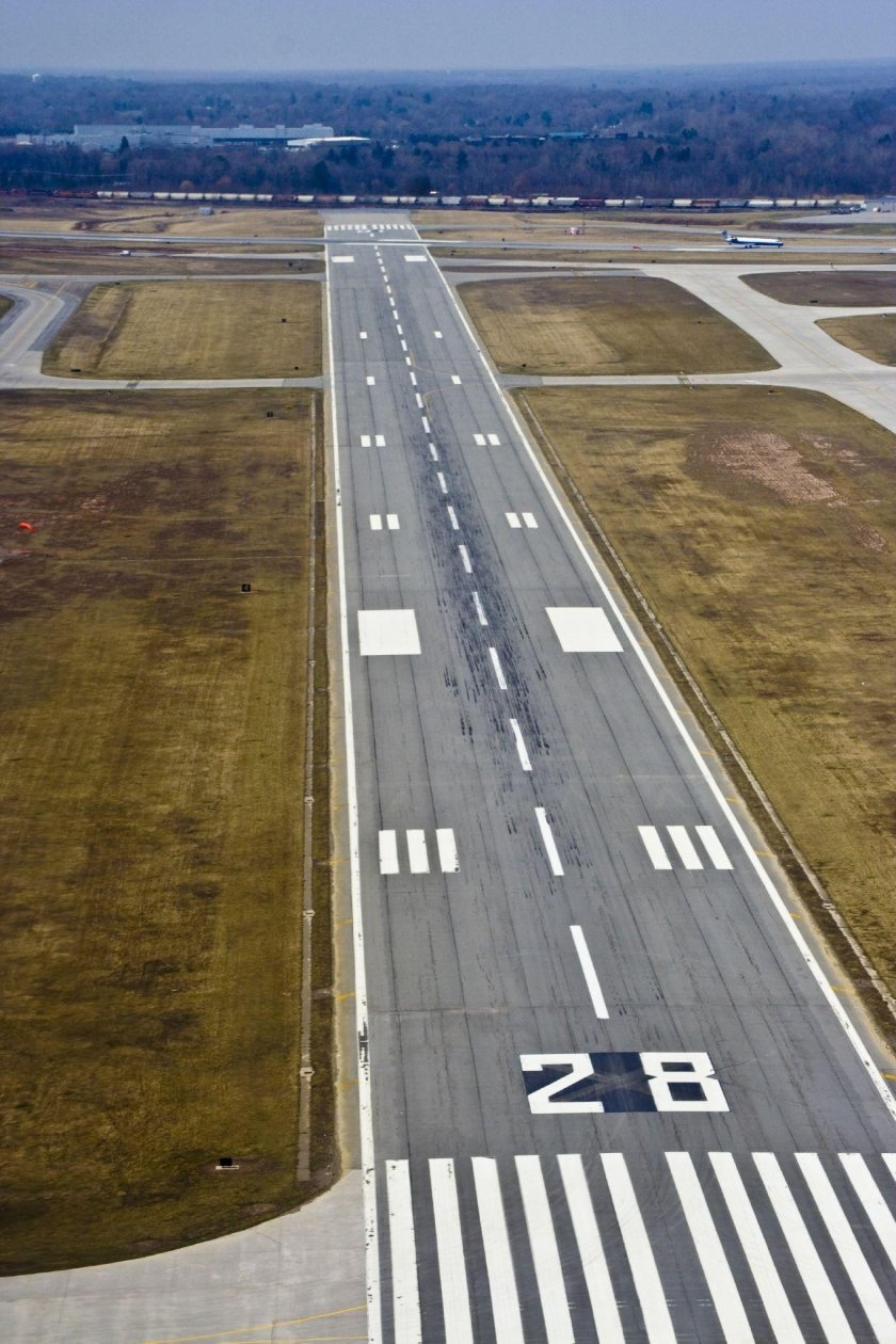 Взлетная полоса